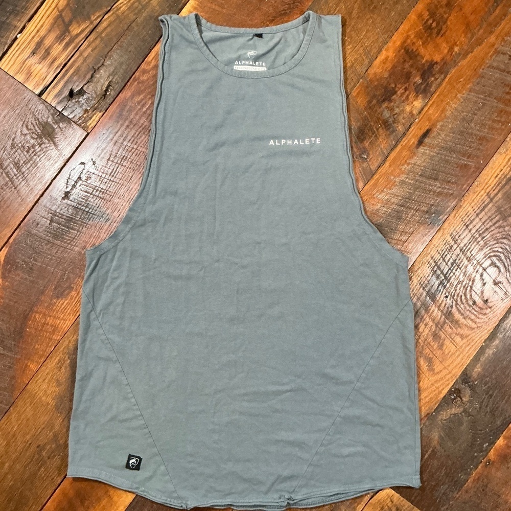 Alphalete Aspire Gray Cotton Spandex Tank Top Men’s Large